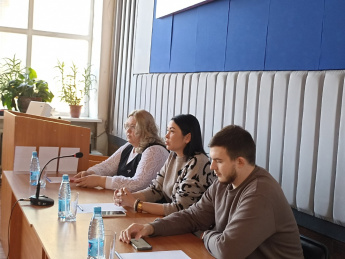 В Администрации муниципального района "Красночикойский район" прошло совещание с сельхозтоваропроизводителями района.