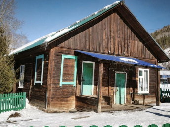 В селе Конкино Красночикойского округа продолжается текущий ремонт дома культуры!