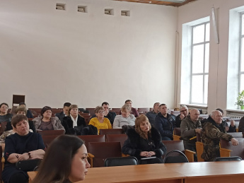 24 января состоялся "Диалог на равных", где глава района Евгений Гостев, совместно со специалистами отвечал на вопросы жителей Красночикойского района.