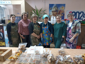 В Красном Чикое прошла благотворительная ярмарка "Своих не бросаем"!