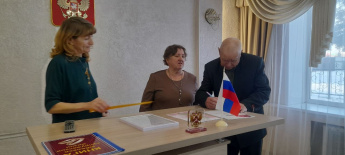 Золотой юбилей семье Высотиных отметили  в отделе ЗАГС Красночикойского района