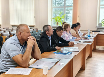 В Красночикойском округе состоялось очередное заседание Совета депутатов первого созыва.