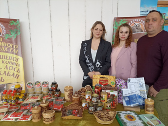 Экономический Форум -2025: Ярмарка - выставка продуктов и товаров местных производителей и народных умельцев стала  одним из главных событий экономического форума.