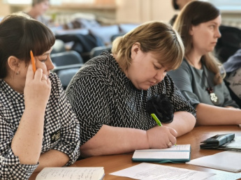 Безопасность детей и новые технологии: в Красночикойском округе прошло расширенное совещание руководителей образования